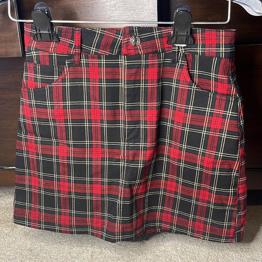 Red plaid mini skirt
